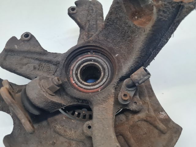 bontott VW GOLF IV Jobb első Csonkállvány Kerékaggyal