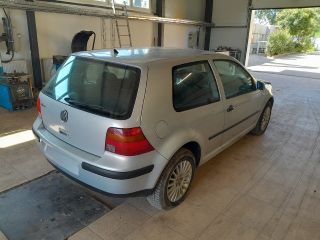 bontott VW GOLF IV Jobb első Fékkengyel