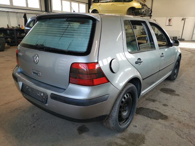 bontott VW GOLF IV Jobb első Fékkengyel