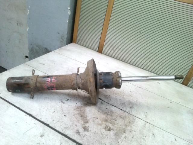 bontott VW GOLF IV Jobb első Lengéscsillapító