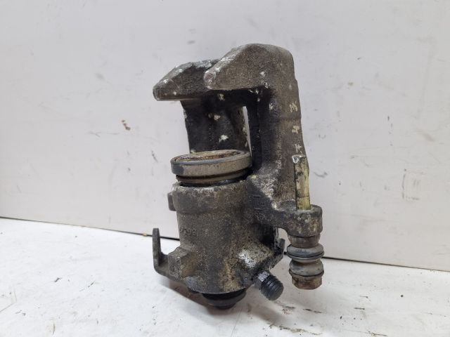 bontott VW GOLF IV Jobb hátsó Féknyereg Munkahengerrel