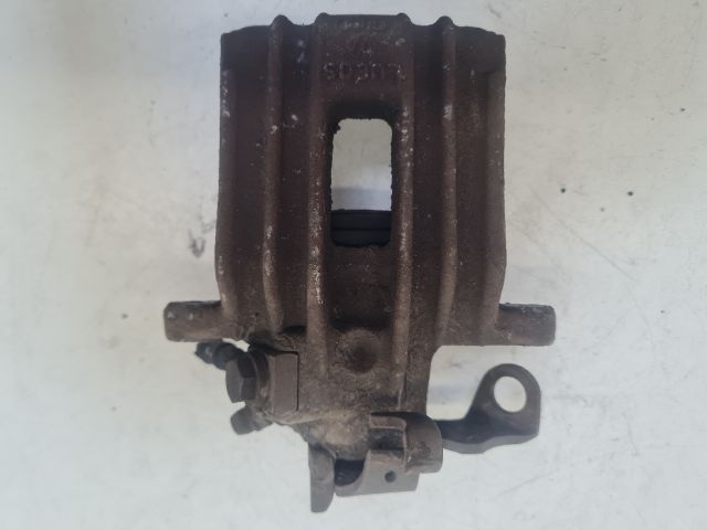 bontott VW GOLF IV Jobb hátsó Féknyereg Munkahengerrel