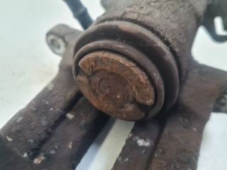 bontott VW GOLF IV Jobb hátsó Féknyereg Munkahengerrel