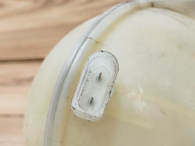 bontott VW GOLF IV Kiegyenlítő Tartály