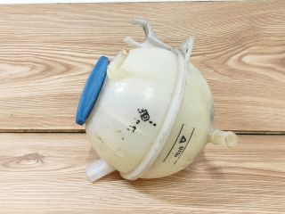 bontott VW GOLF IV Kiegyenlítő Tartály