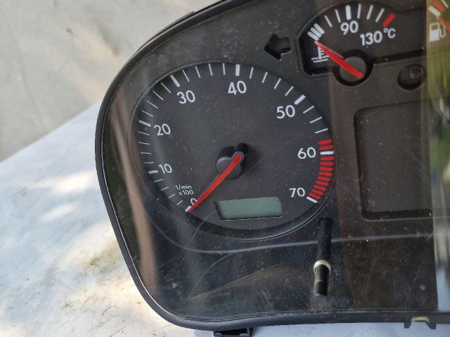 bontott VW GOLF IV Kilométeróra