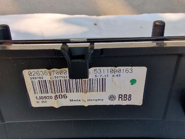 bontott VW GOLF IV Kilométeróra