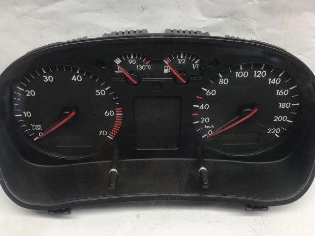 bontott VW GOLF IV Kilométeróra