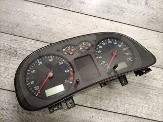 bontott VW GOLF IV Kilométeróra