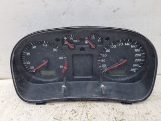 bontott VW GOLF IV Kilométeróra