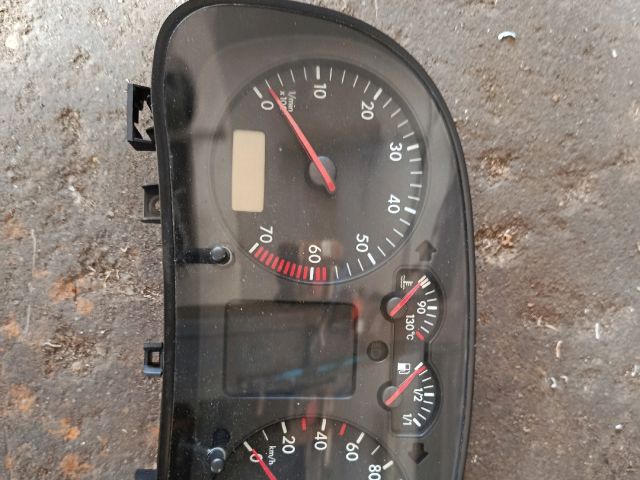 bontott VW GOLF IV Kilométeróra