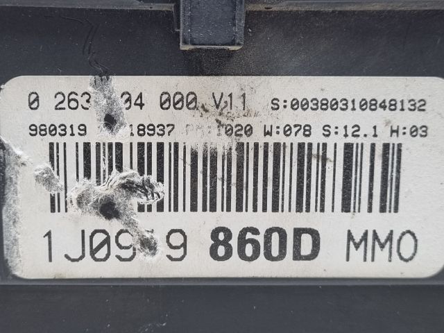 bontott VW GOLF IV Kilométeróra