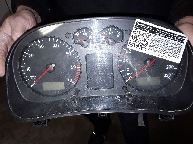 bontott VW GOLF IV Kilométeróra