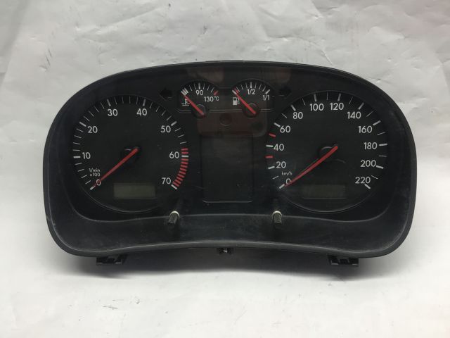 bontott VW GOLF IV Kilométeróra