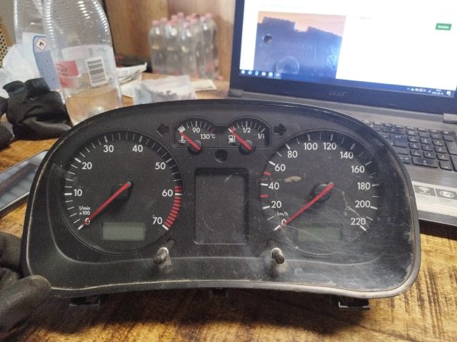 bontott VW GOLF IV Kilométeróra