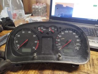 bontott VW GOLF IV Kilométeróra