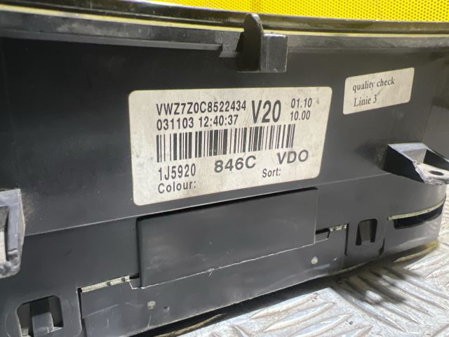 bontott VW GOLF IV Kilométeróra