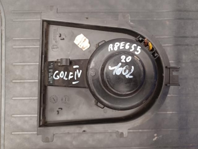 bontott VW GOLF IV Klímahűtő Ventilátor