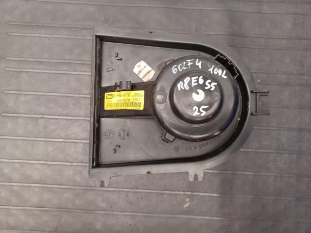 bontott VW GOLF IV Klímahűtő Ventilátor