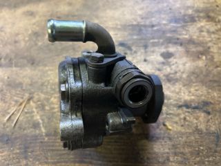 bontott VW GOLF IV Kormányszervó Motor (Hidraulikus)