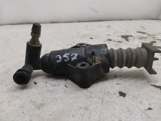 bontott VW GOLF IV Kuplung Munkahenger