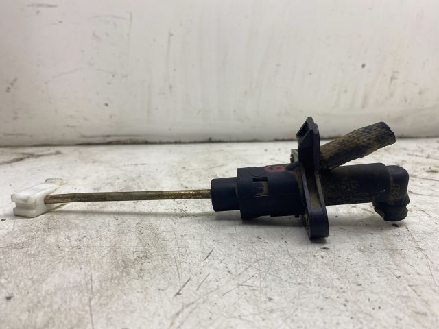 bontott VW GOLF IV Kuplung Munkahenger