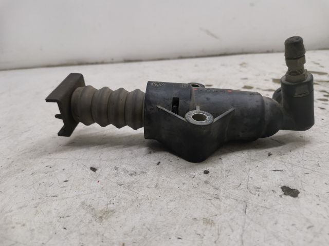 bontott VW GOLF IV Kuplung Munkahenger