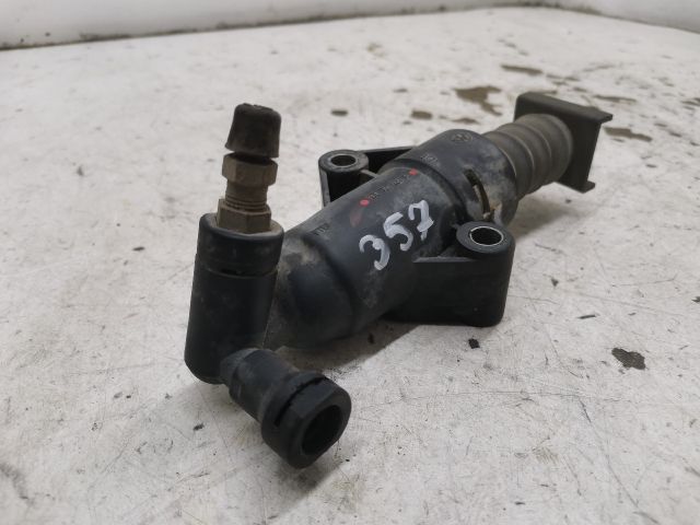 bontott VW GOLF IV Kuplung Munkahenger