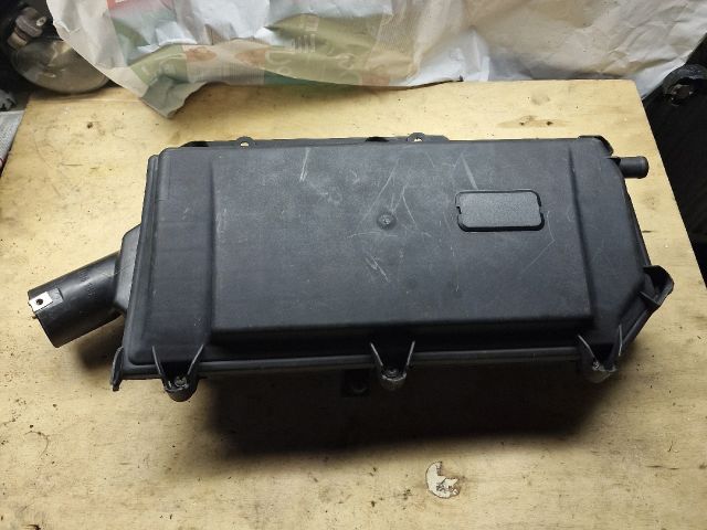 bontott VW GOLF IV Légszűrő Ház