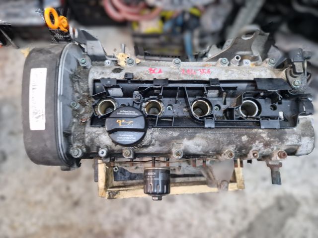 bontott VW GOLF IV Motor (Fűzött blokk hengerfejjel)