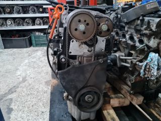 bontott VW GOLF IV Motor (Fűzött blokk hengerfejjel)