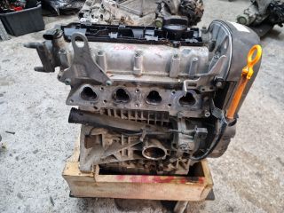 bontott VW GOLF IV Motor (Fűzött blokk hengerfejjel)