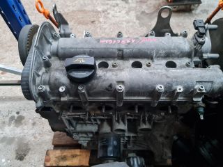 bontott VW GOLF IV Motor (Fűzött blokk hengerfejjel)