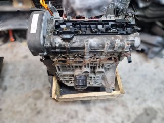 bontott VW GOLF IV Motor (Fűzött blokk hengerfejjel)