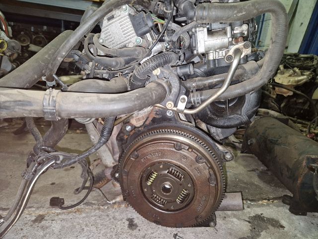 bontott VW GOLF IV Motor (Fűzött blokk hengerfejjel)