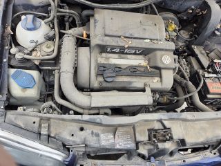 bontott VW GOLF IV Motor (Fűzött blokk hengerfejjel)