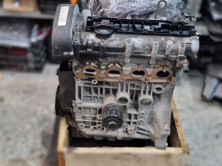 bontott VW GOLF IV Motor (Fűzött blokk hengerfejjel)