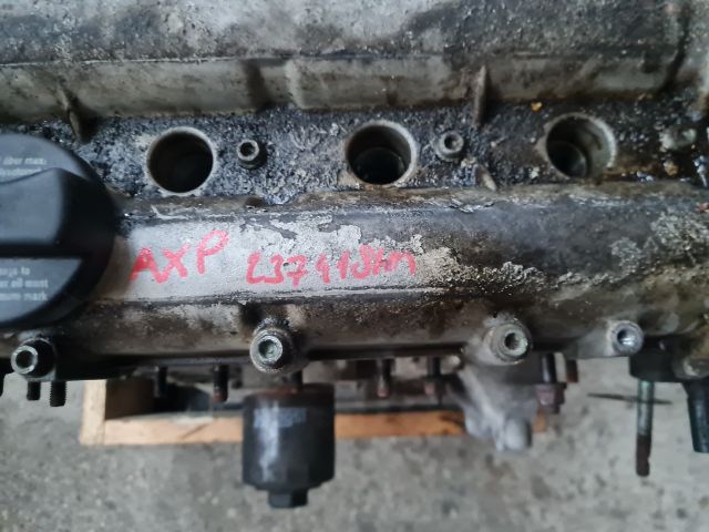 bontott VW GOLF IV Motor (Fűzött blokk hengerfejjel)