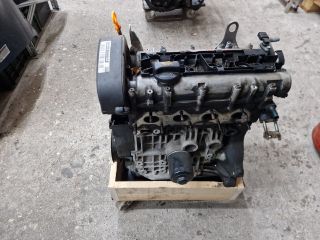 bontott VW GOLF IV Motor (Fűzött blokk hengerfejjel)