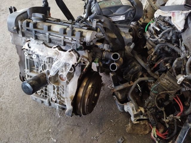 bontott VW GOLF IV Motor (Fűzött blokk hengerfejjel)