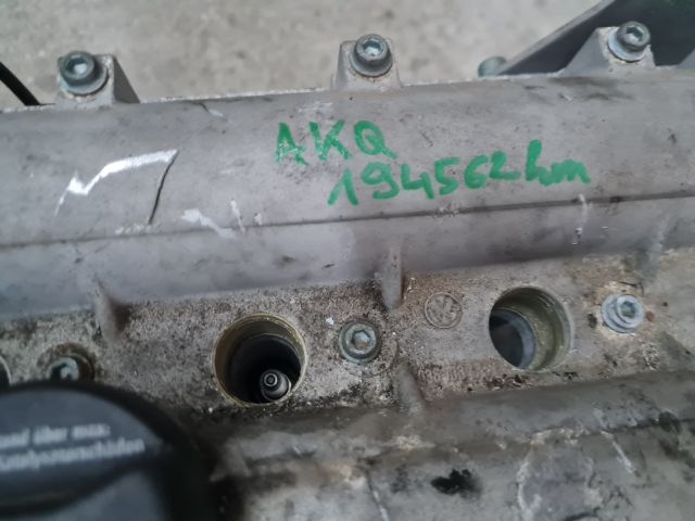 bontott VW GOLF IV Motor (Fűzött blokk hengerfejjel)