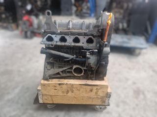 bontott VW GOLF IV Motor (Fűzött blokk hengerfejjel)