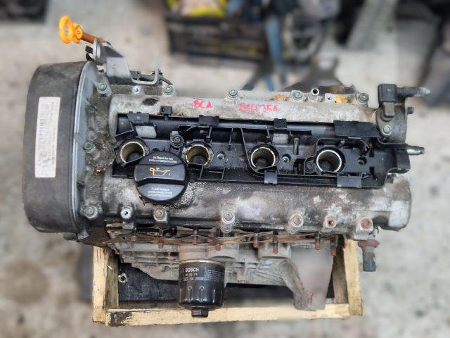 bontott VW GOLF IV Motor (Fűzött blokk hengerfejjel)
