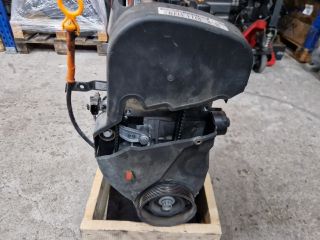 bontott VW GOLF IV Motor (Fűzött blokk hengerfejjel)