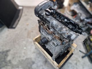 bontott VW GOLF IV Motor (Fűzött blokk hengerfejjel)