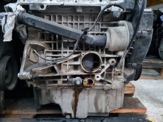 bontott VW GOLF IV Motor (Fűzött blokk hengerfejjel)