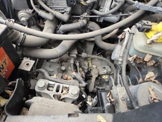 bontott VW GOLF IV Motor (Fűzött blokk hengerfejjel)