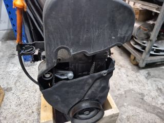 bontott VW GOLF IV Motor (Fűzött blokk hengerfejjel)