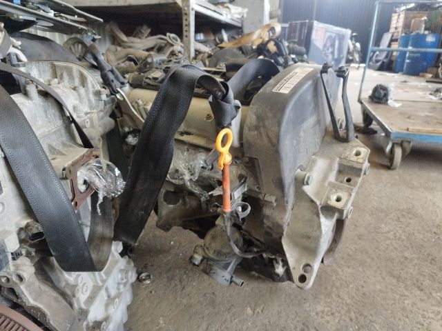 bontott VW GOLF IV Motor (Fűzött blokk hengerfejjel)