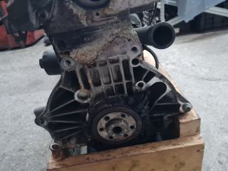 bontott VW GOLF IV Motor (Fűzött blokk hengerfejjel)